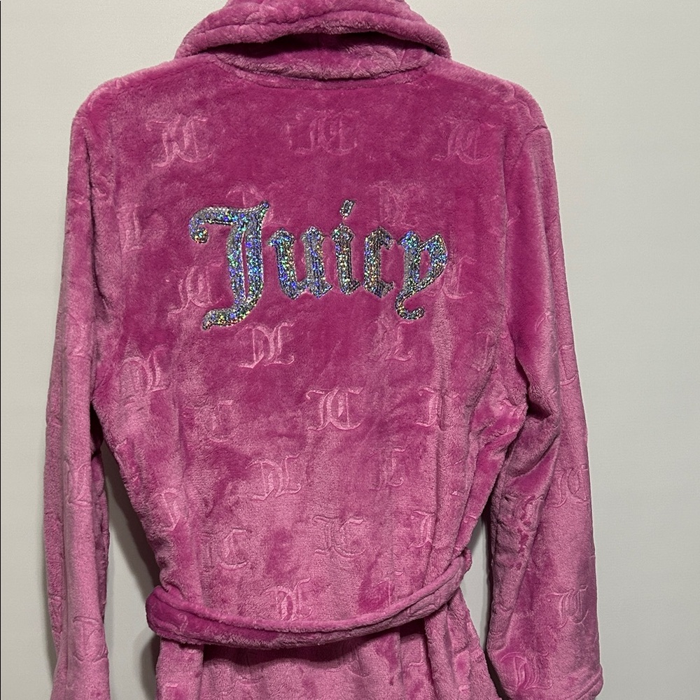 Juicy Couture Plush  wrap Robe with Sparkling Logo - Picture 5 of 6